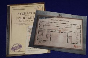 Psychiatrie des Schreckens - Hilfsmittel